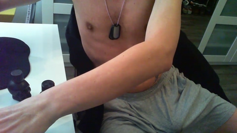 twohotguyshh  21-01-2023